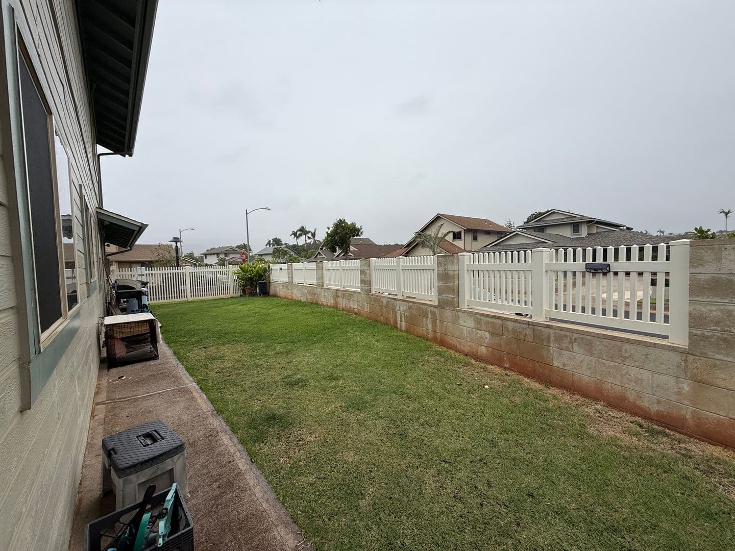 Waipahu House: 94-1098 Awalua St.
