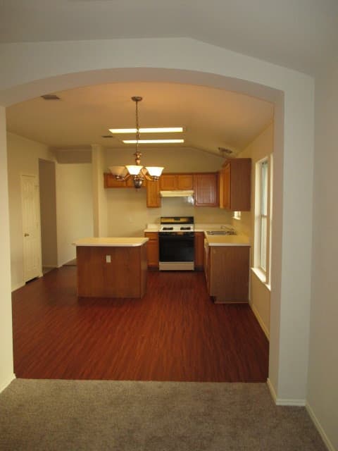 Austin House: 9401 Bradner Dr