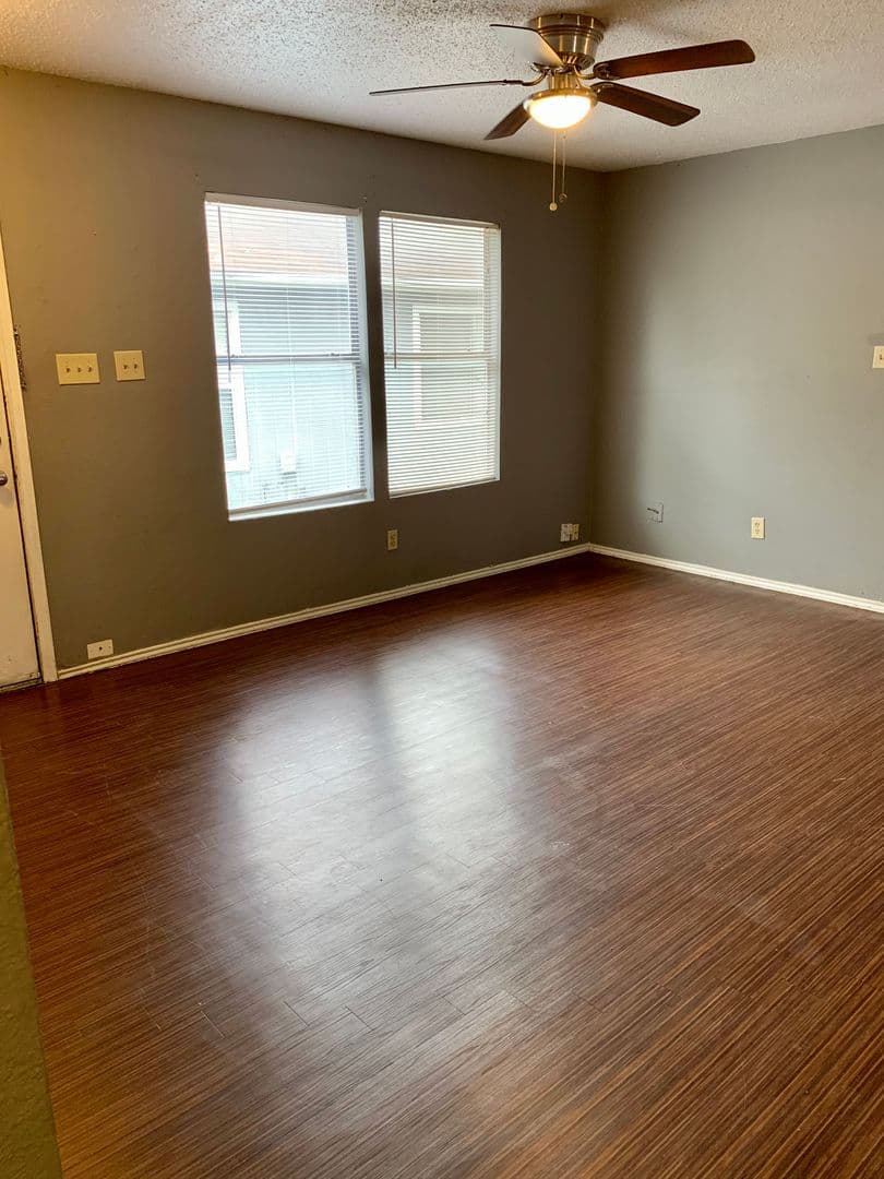 Austin Apartment: 5701 Spring Meadow Rd
