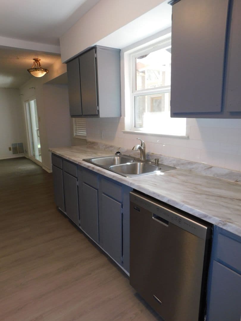 Austin House: 2613 Baxter Dr