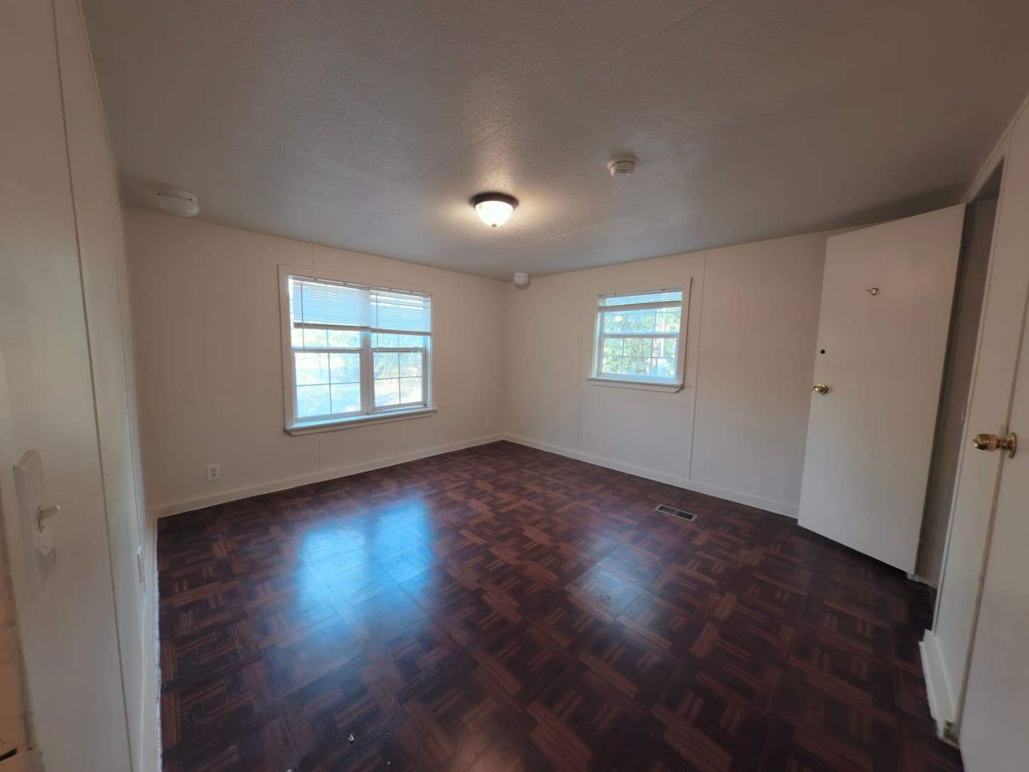 Del Valle House: 1504 Citation Cr Unit A