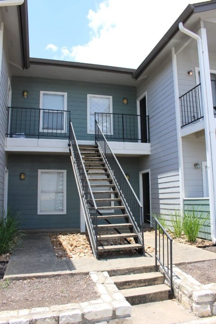 Austin Condo: 12166 Metric Blvd Apt 114