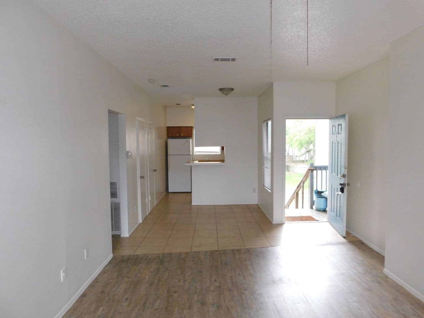 Austin Apartment: 2509 W Slaughter Ln
