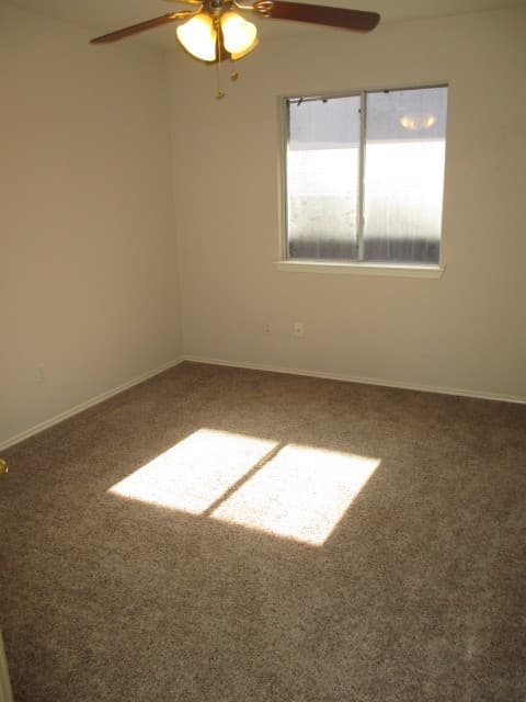 Austin House: 9401 Bradner Dr