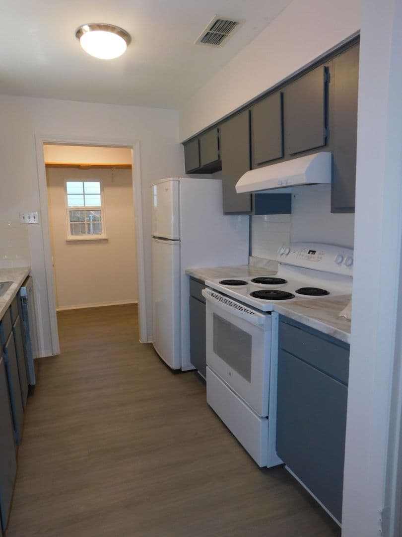 Austin House: 2613 Baxter Dr