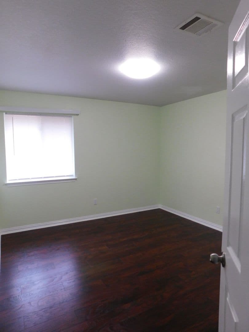 Round Rock House: 1301 Leah Ln