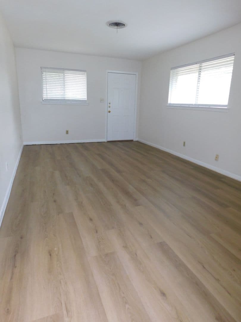 Austin Apartment: 1708 Redd / 4415 Russell