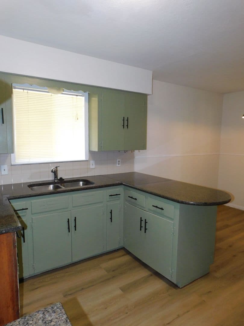 Austin Apartment: 1708 Redd / 4415 Russell