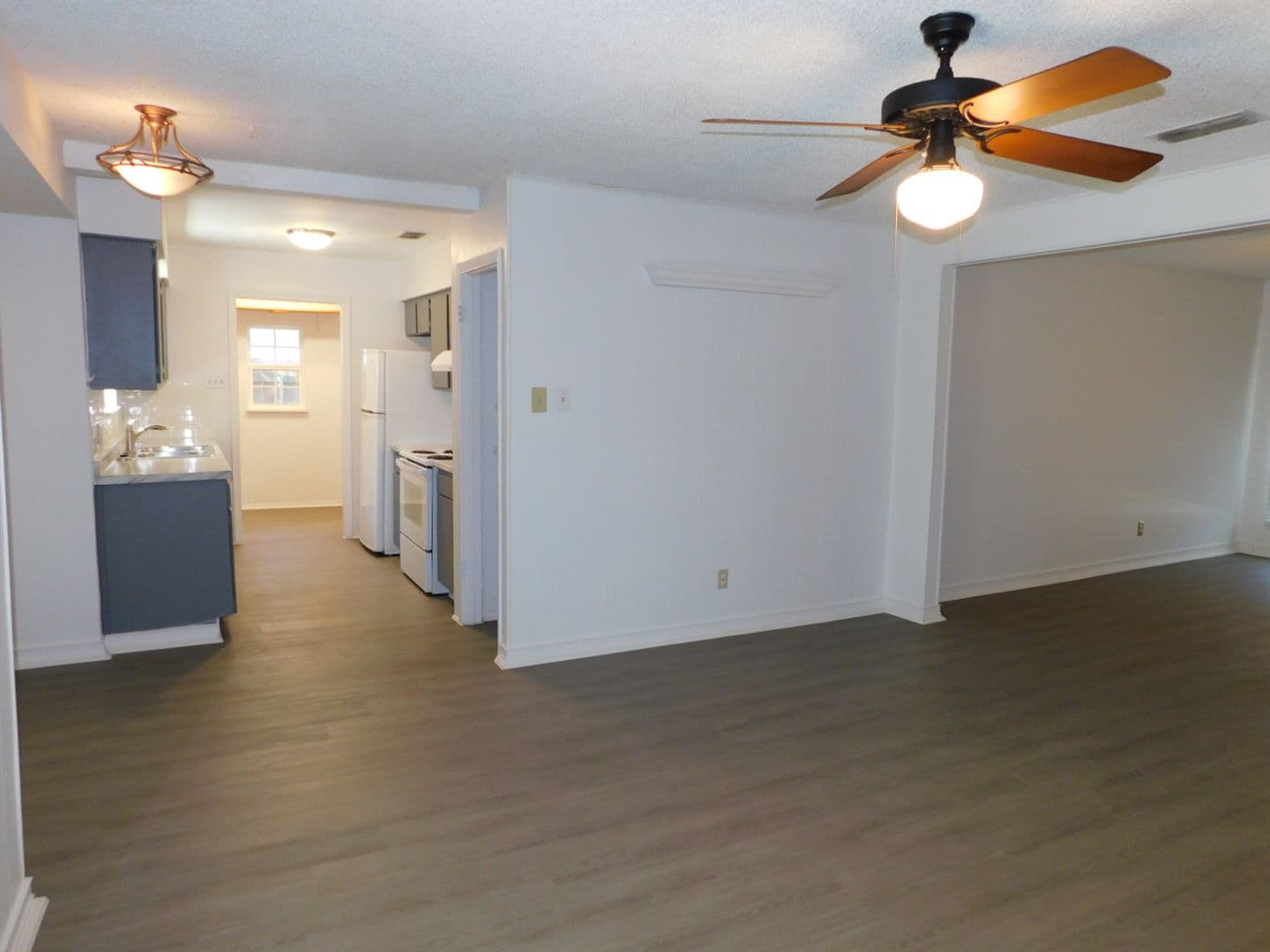 Austin House: 2613 Baxter Dr