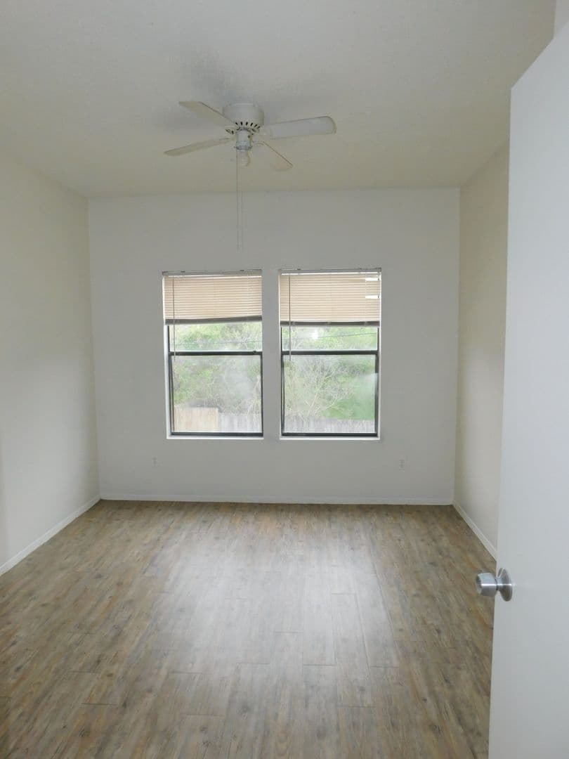 Austin Apartment: 2509 W Slaughter Ln