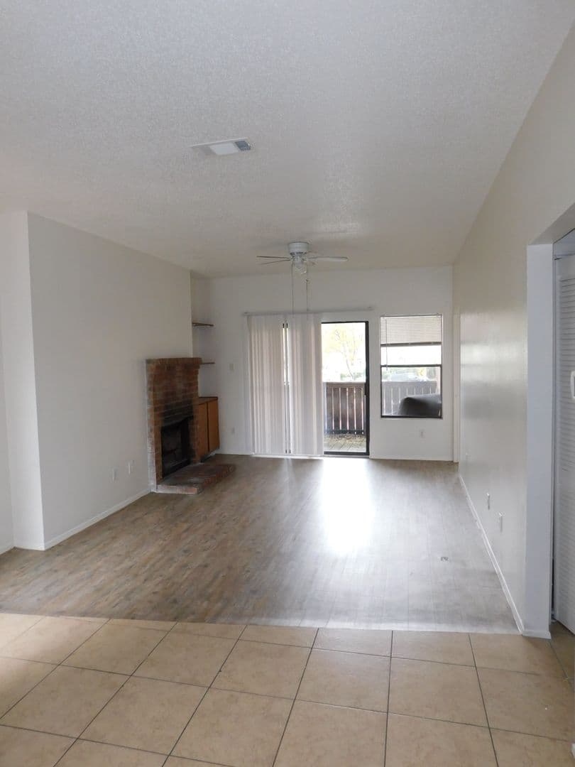 Austin Apartment: 2509 W Slaughter Ln
