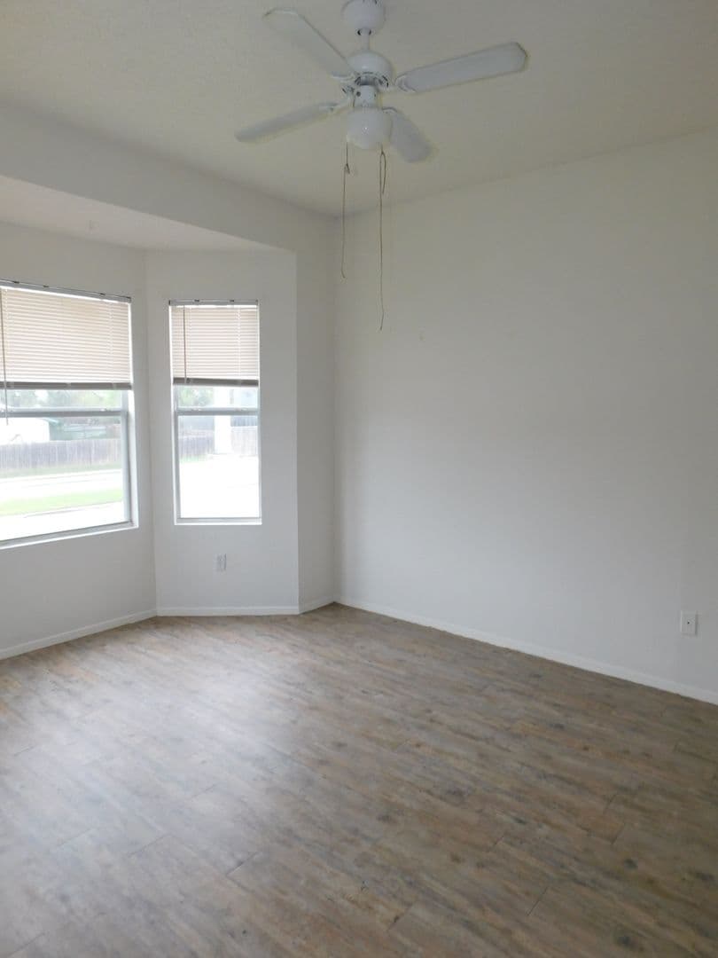 Austin Apartment: 2509 W Slaughter Ln