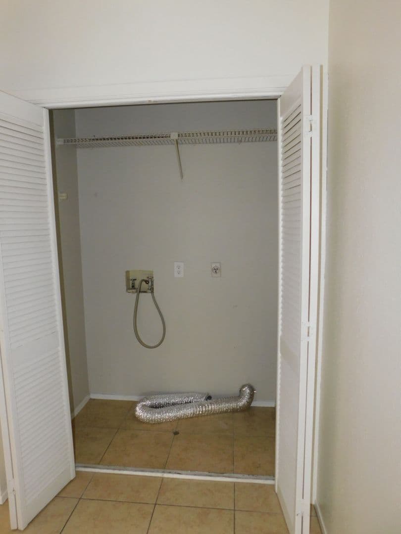 Austin Apartment: 2509 W Slaughter Ln