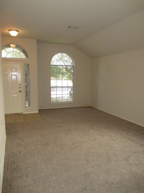 Austin House: 9401 Bradner Dr