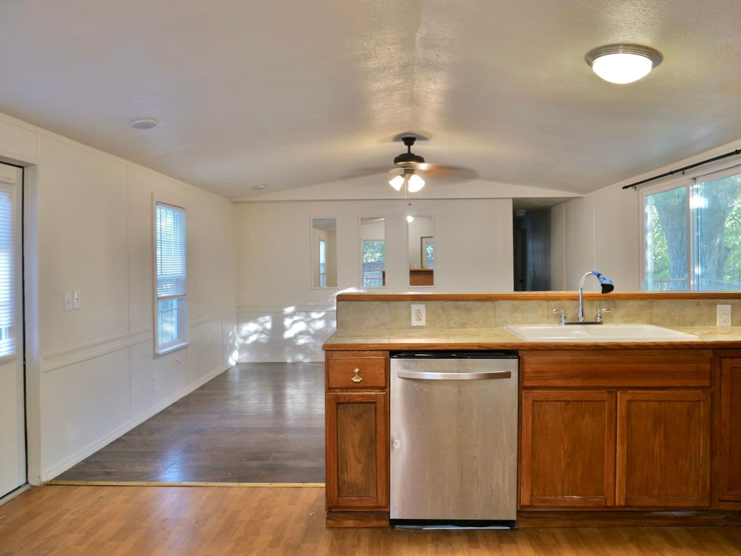 Del Valle House: 1504 Citation Cr Unit A
