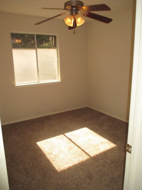 Austin House: 9401 Bradner Dr