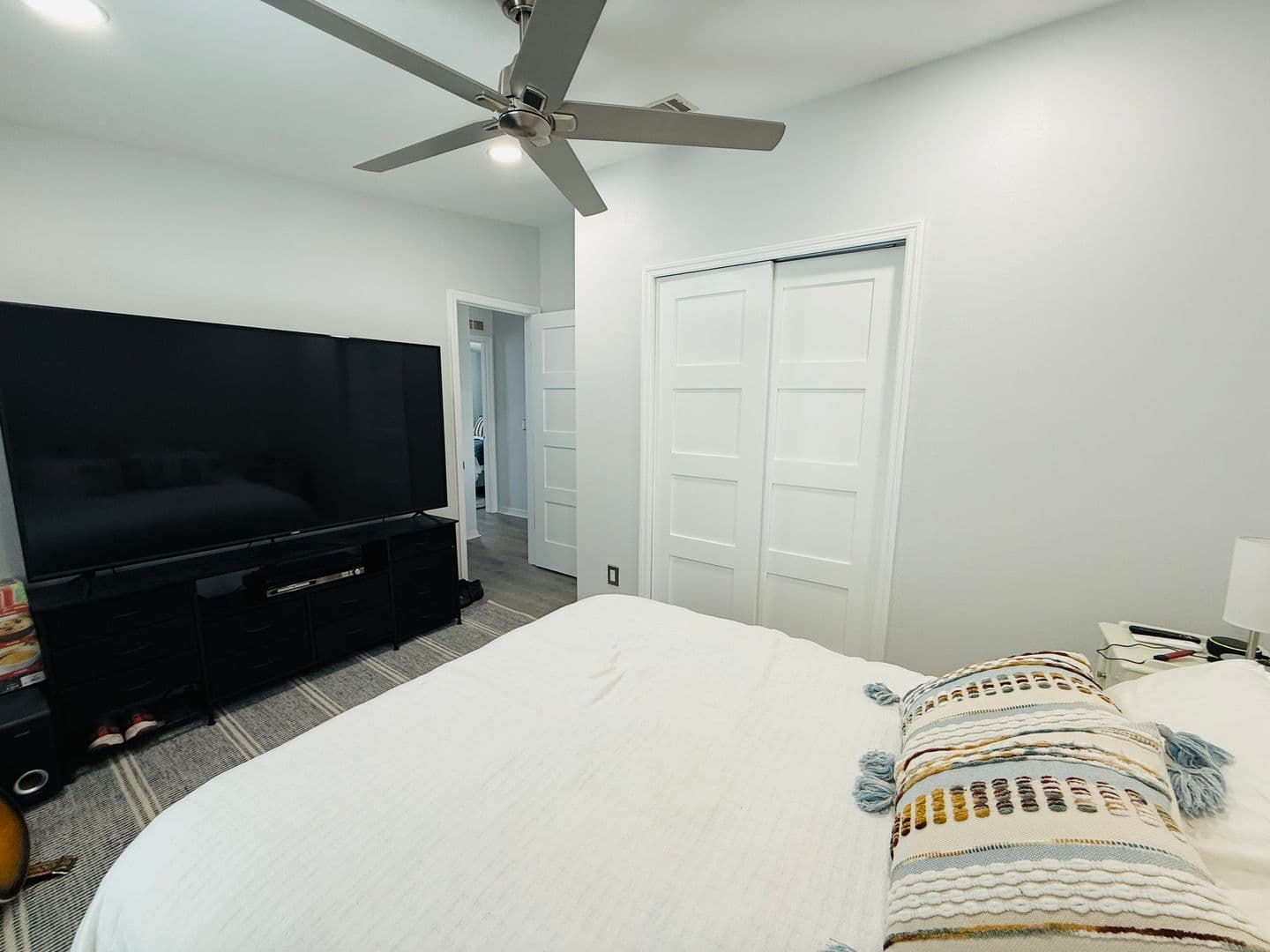 Tampa House: 4851 W. Gandy Blvd. Canal 5