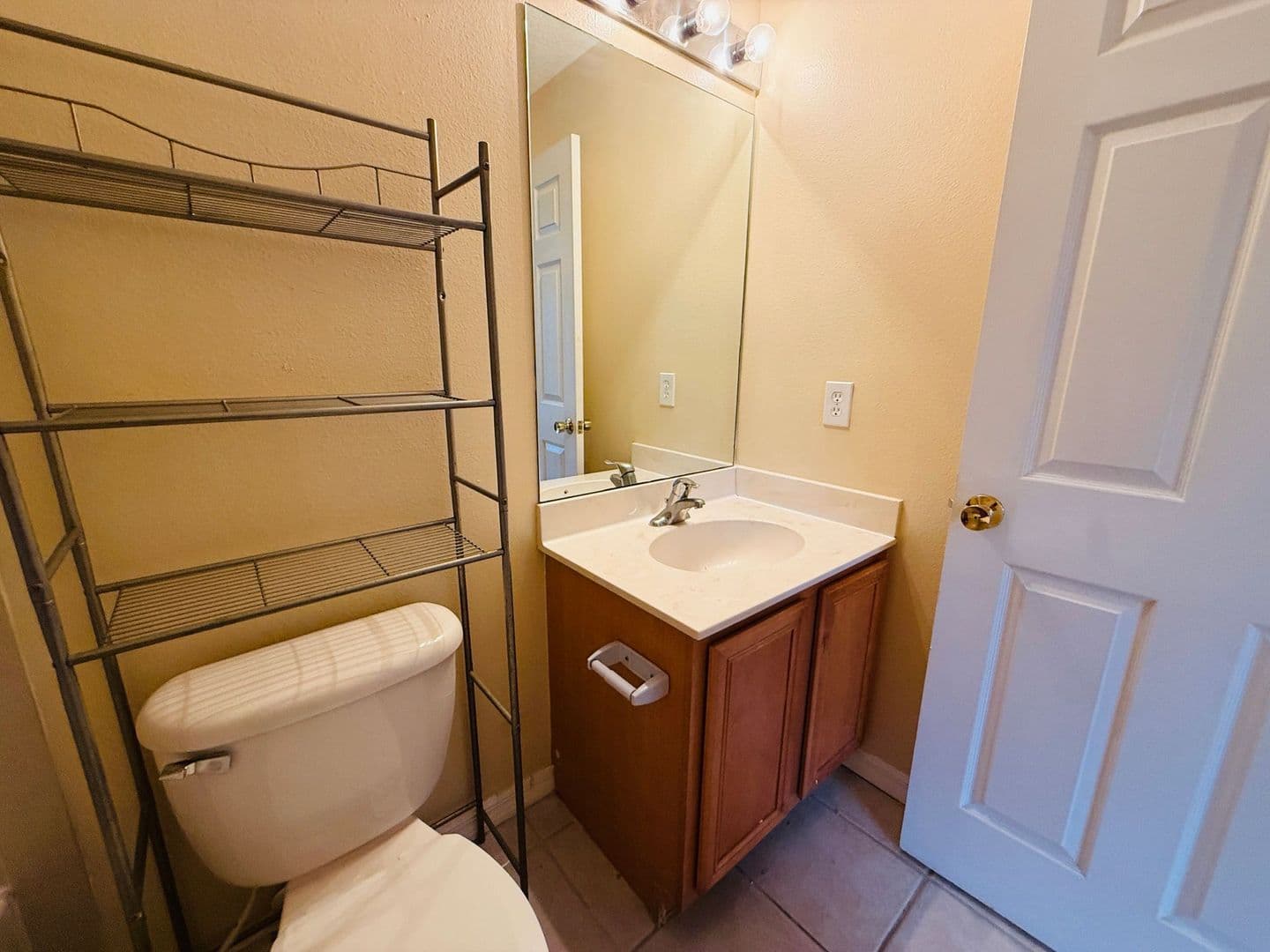 Tampa Townhome: 8533 Trailwind Drive