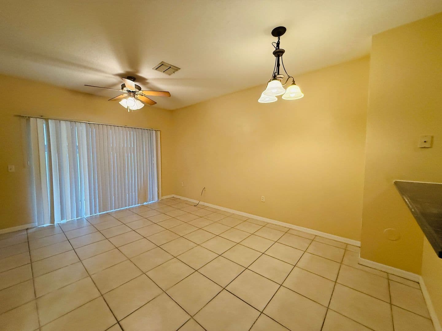 Tampa Townhome: 8533 Trailwind Drive