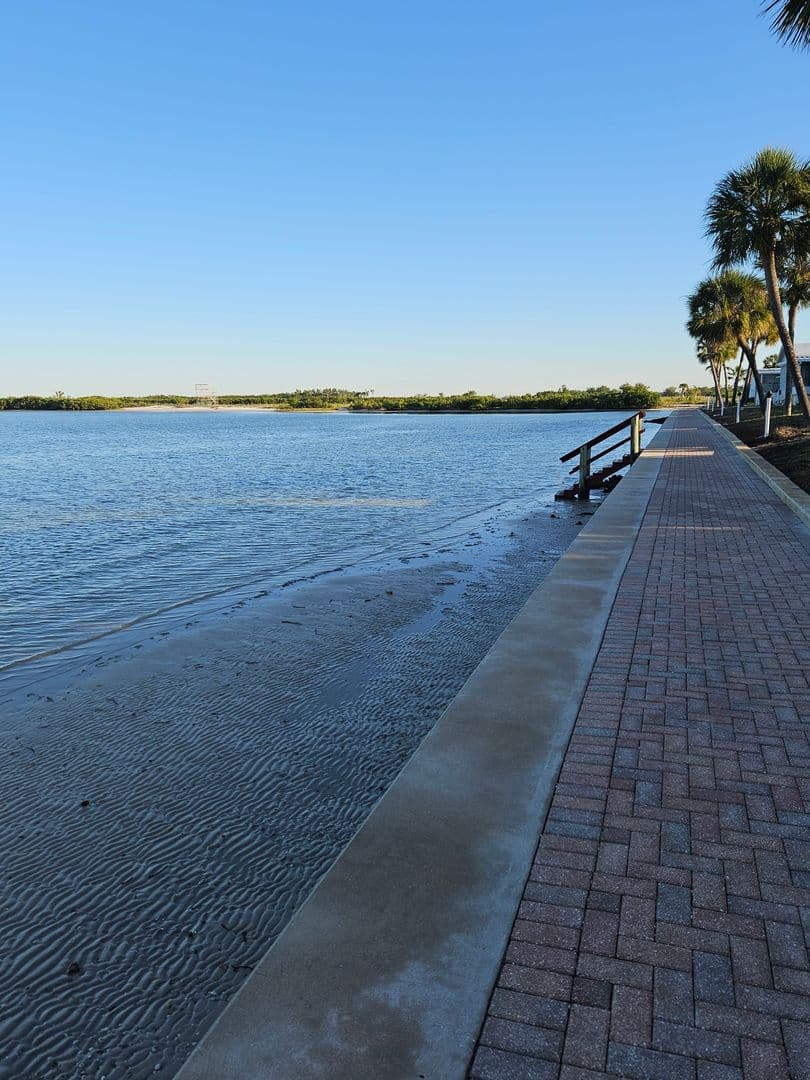 Tampa House: 4851 W. Gandy Blvd. Canal 5