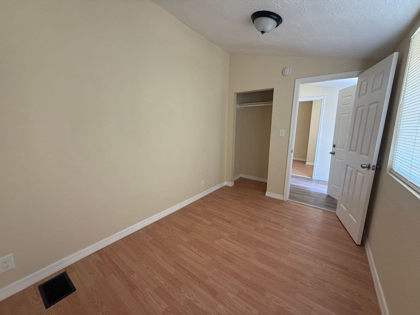St. Petersburg House: 1711 39th St. S.