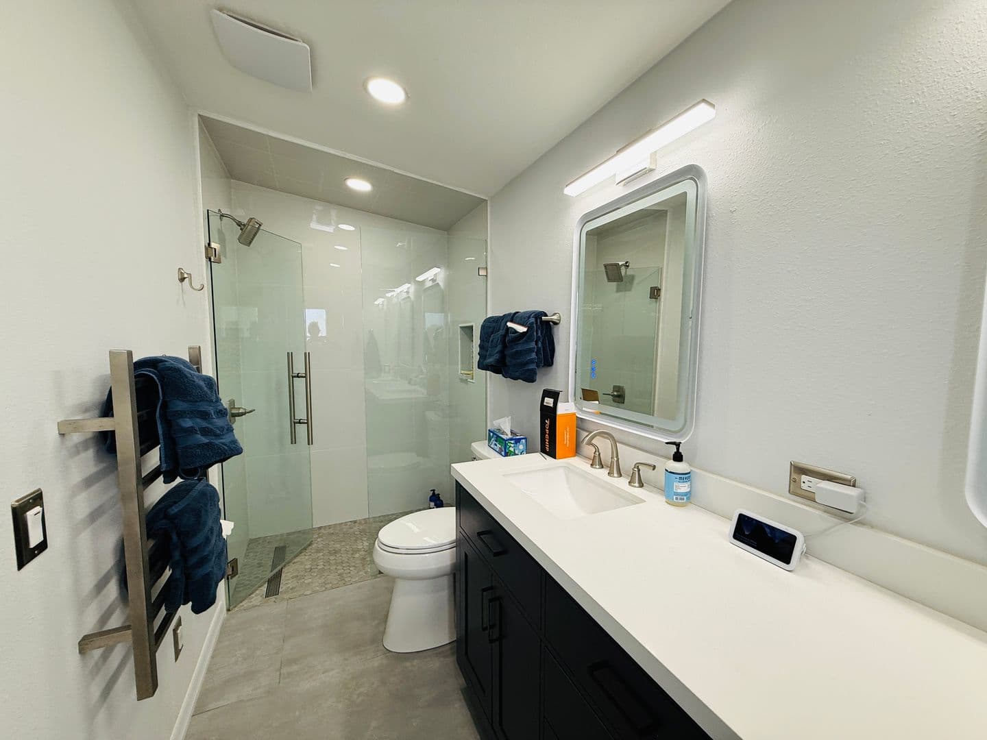 Tampa House: 4851 W. Gandy Blvd. Canal 5