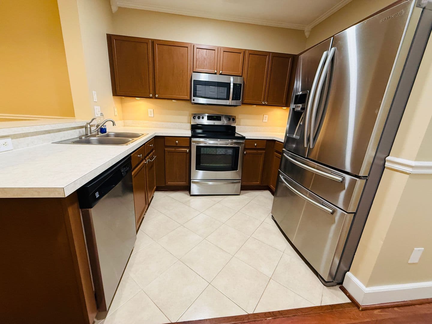Riverview Townhome: 6253 Osprey Lake Cir
