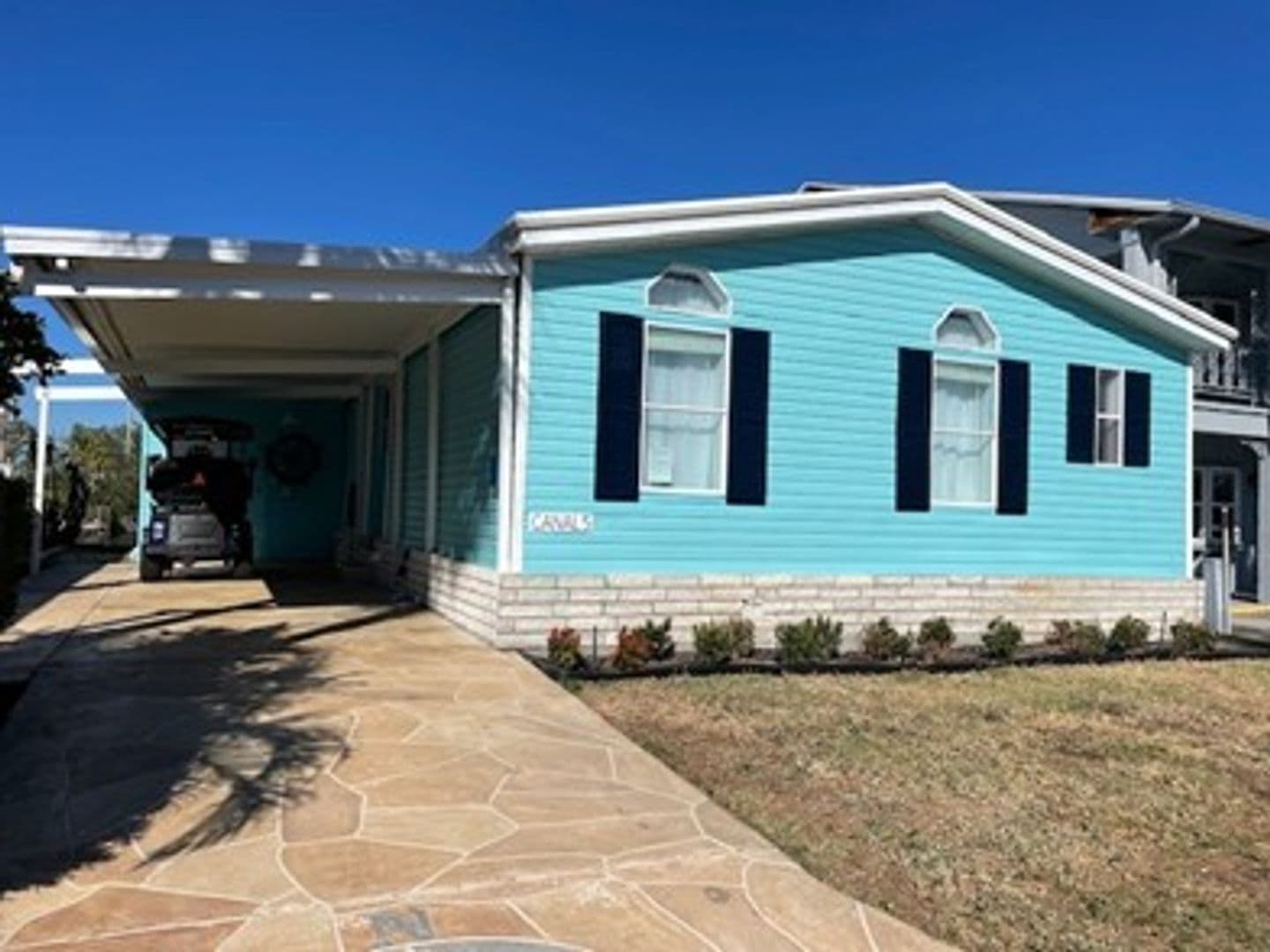 Tampa House: 4851 W. Gandy Blvd. Canal 5