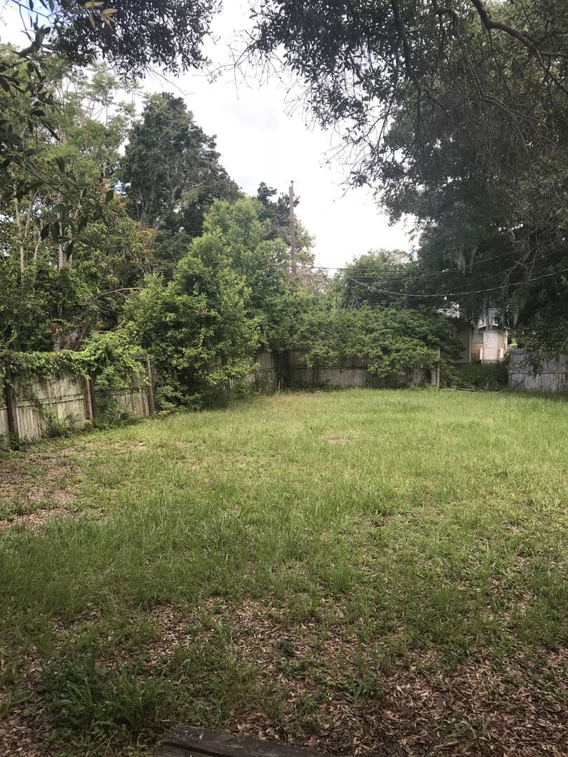 St. Petersburg House: 1711 39th St. S.
