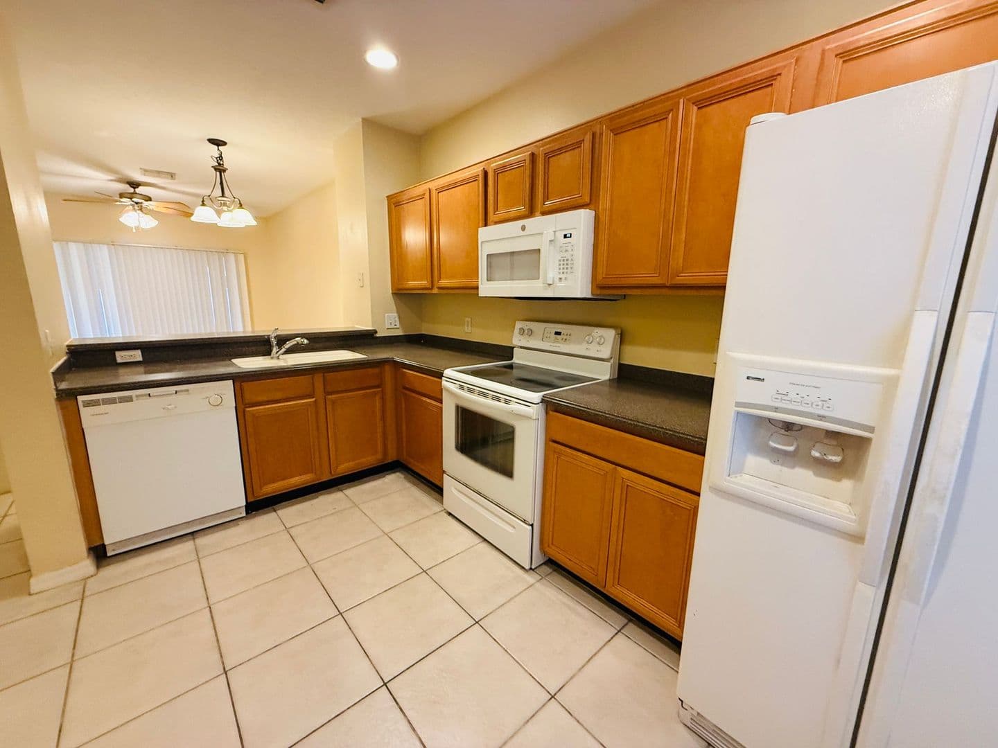 Tampa Townhome: 8533 Trailwind Drive
