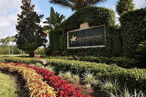 Tampa Condo: 18557 Bridle Club Drive