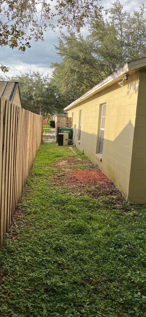 Tampa House: 8507 N. Hyaleah Rd.