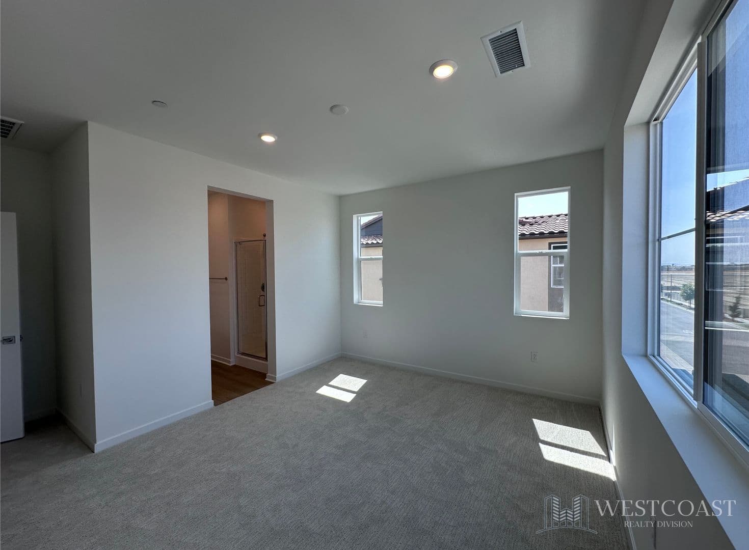 Eastvale House: 5954 Catskills Ct.
