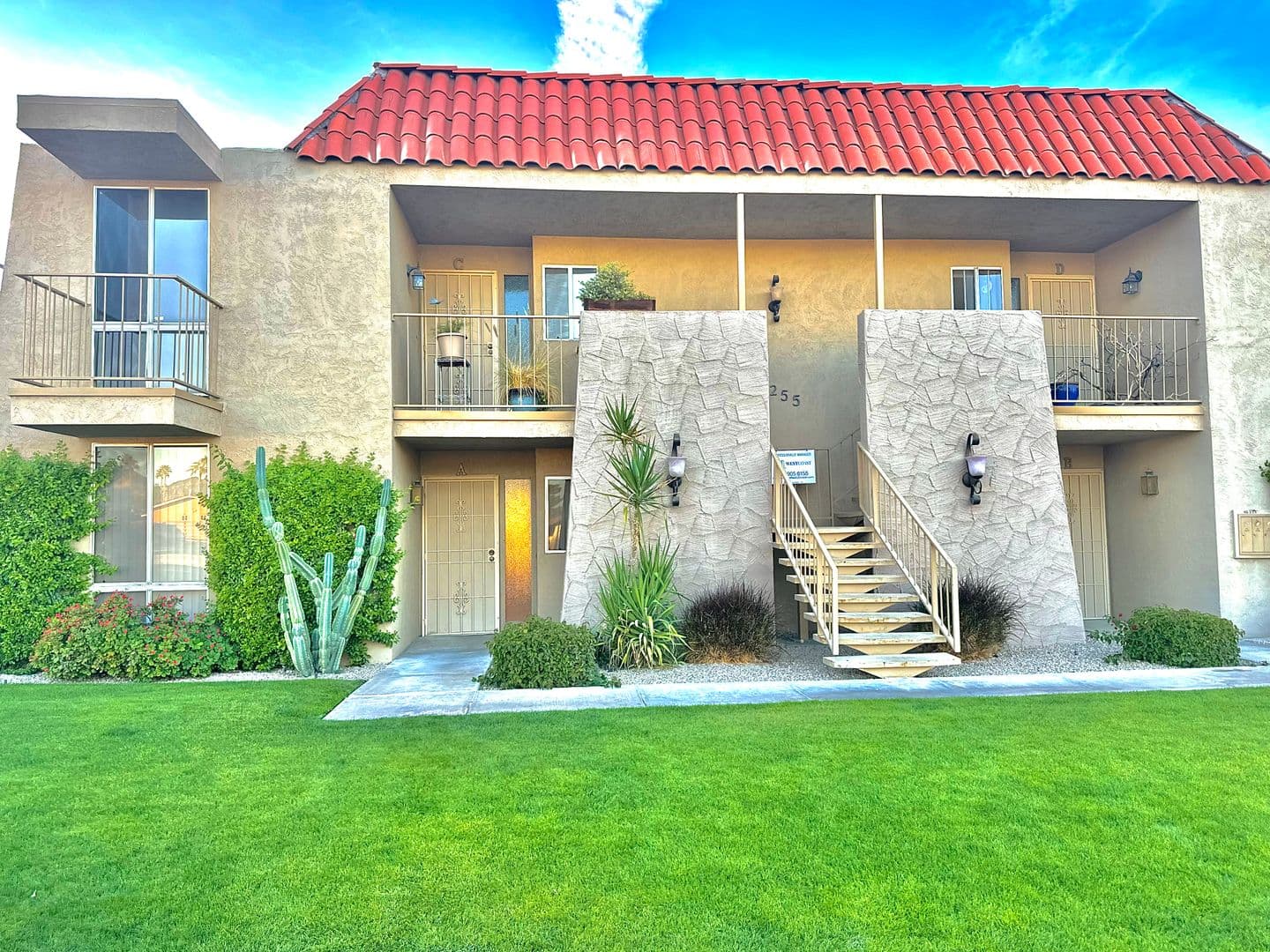 Palm Desert Apartment: 46255 Portola