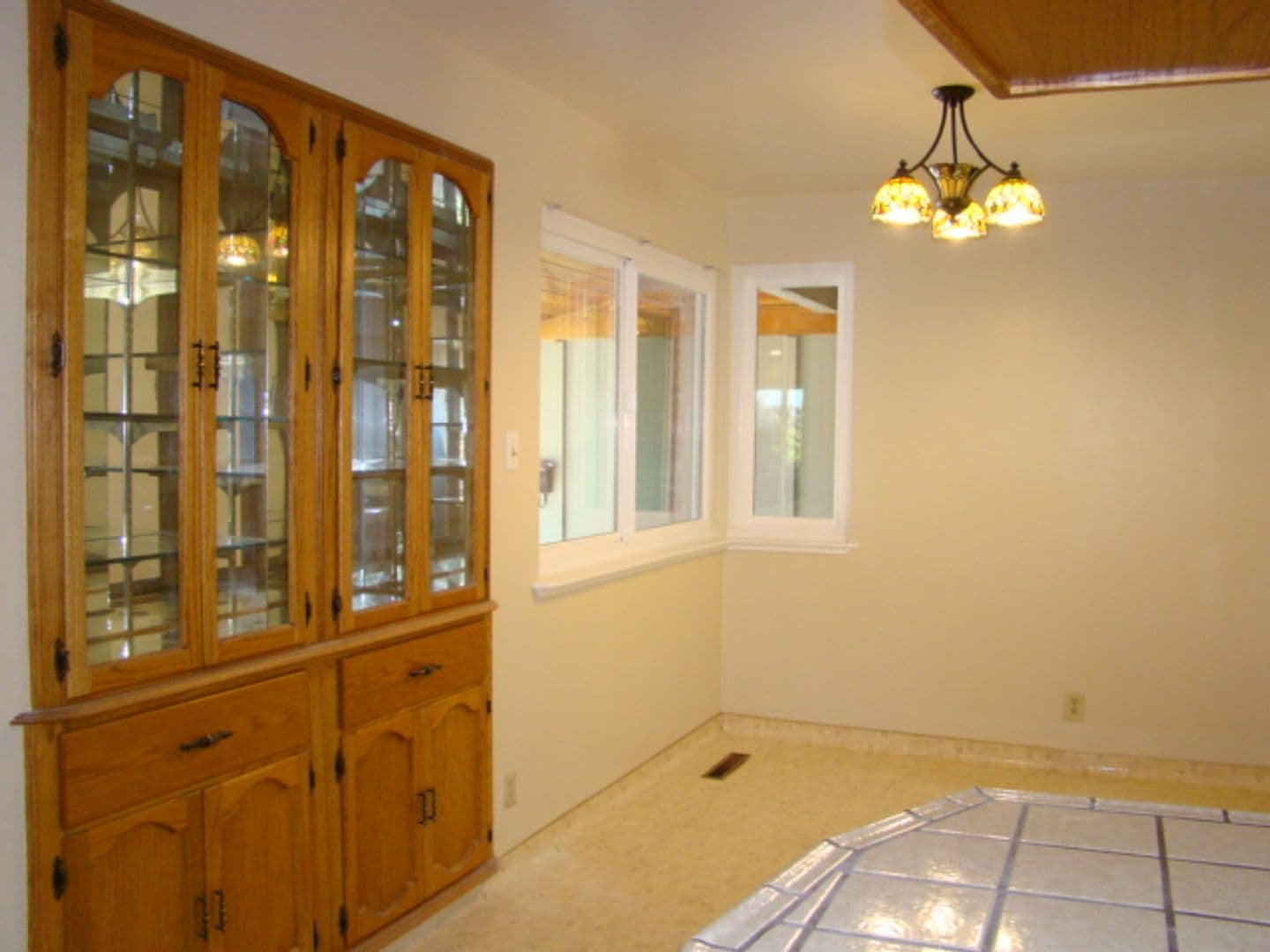 San Jose House: 14976 Ridgetop Drive