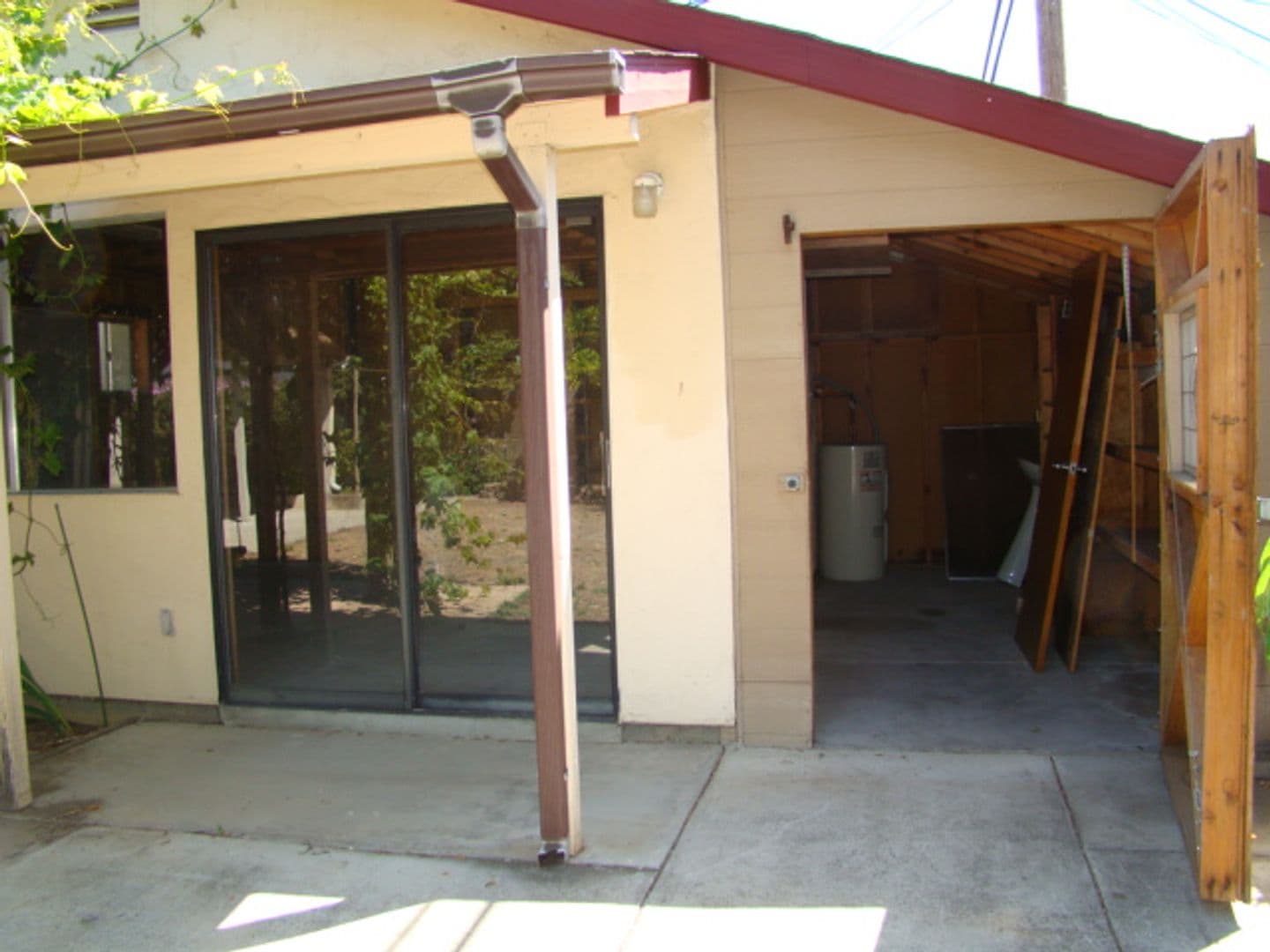 San Jose House: 14976 Ridgetop Drive