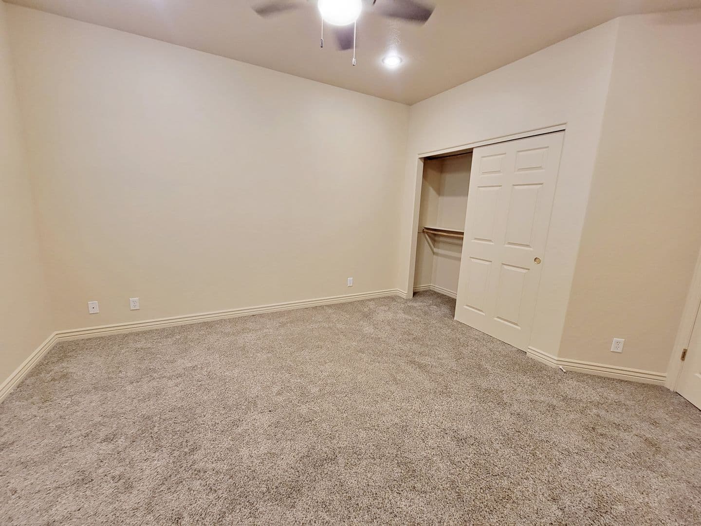 Flagstaff House: 1402 E. Scarlet Dr.