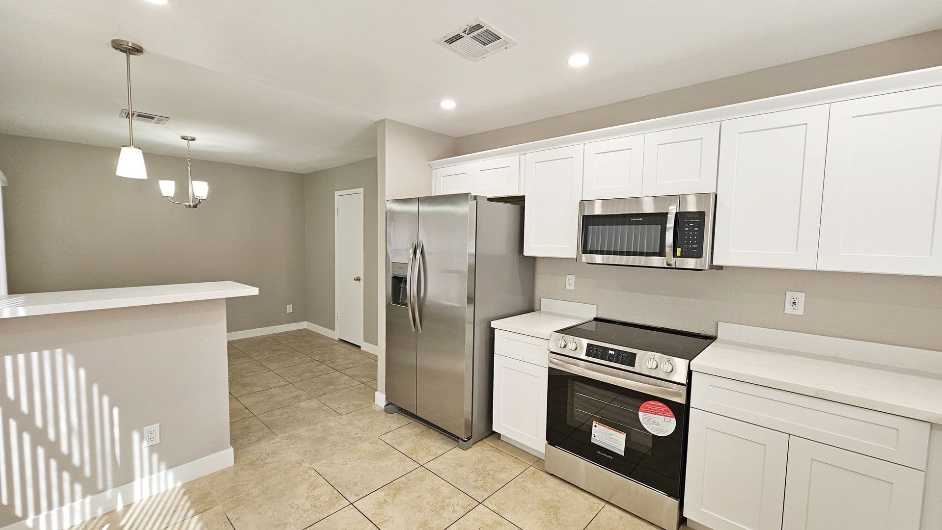 Glendale House: 10127 W. Orange Dr.