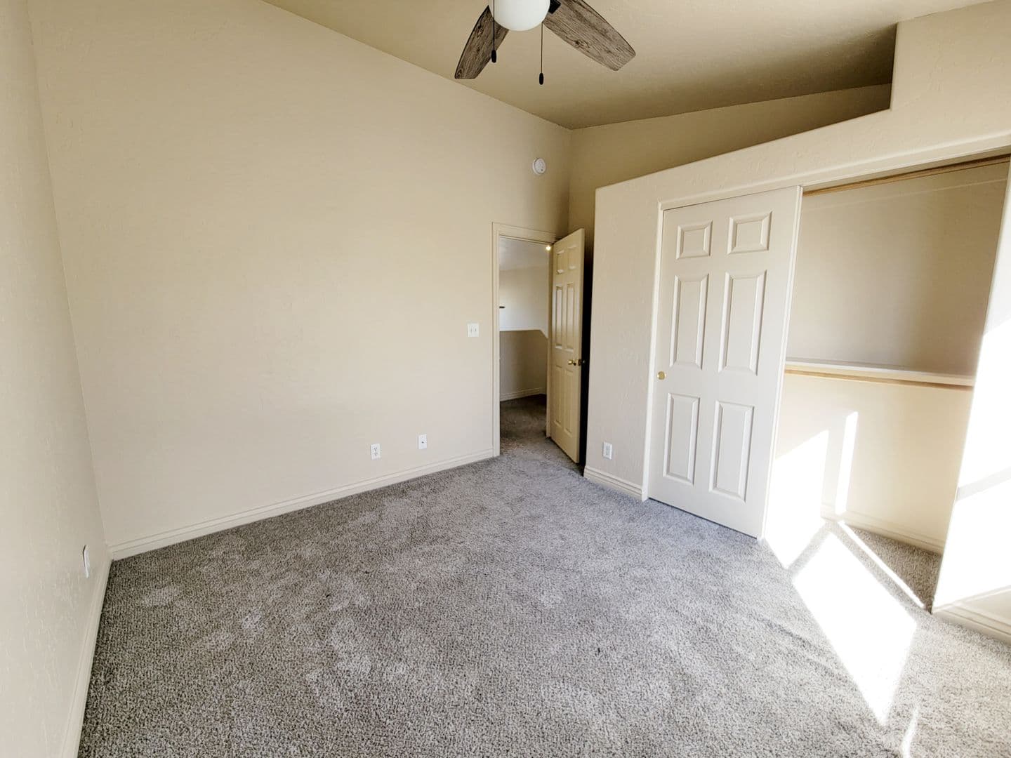 Flagstaff House: 1402 E. Scarlet Dr.