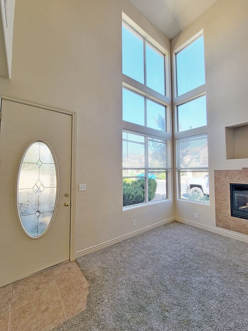 Flagstaff House: 1402 E. Scarlet Dr.