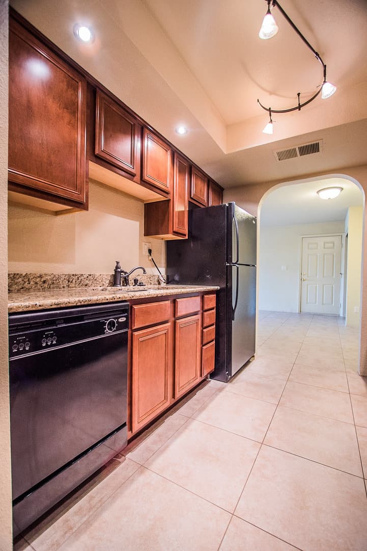 Scottsdale House: 8500 E Indian School Rd #226