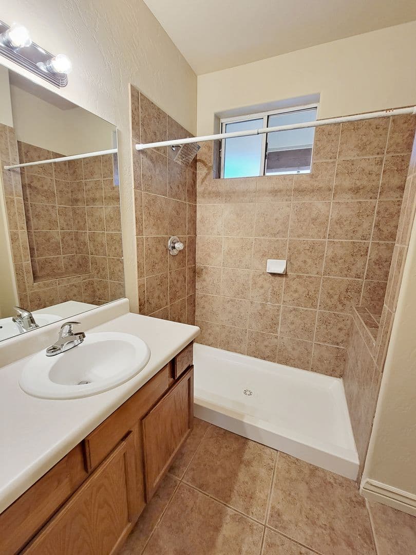 Flagstaff House: 1402 E. Scarlet Dr.