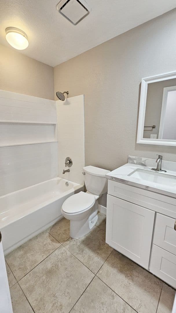Glendale House: 10127 W. Orange Dr.