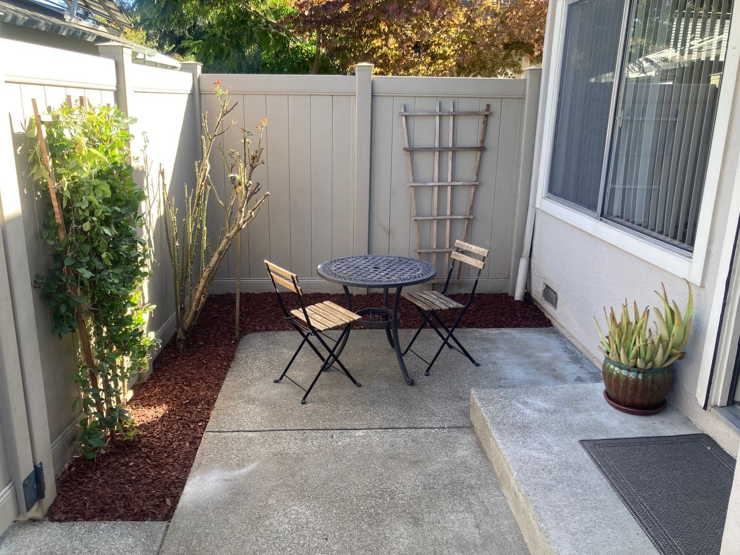 Rohnert Park House: 1065 Copeland Creek Dr