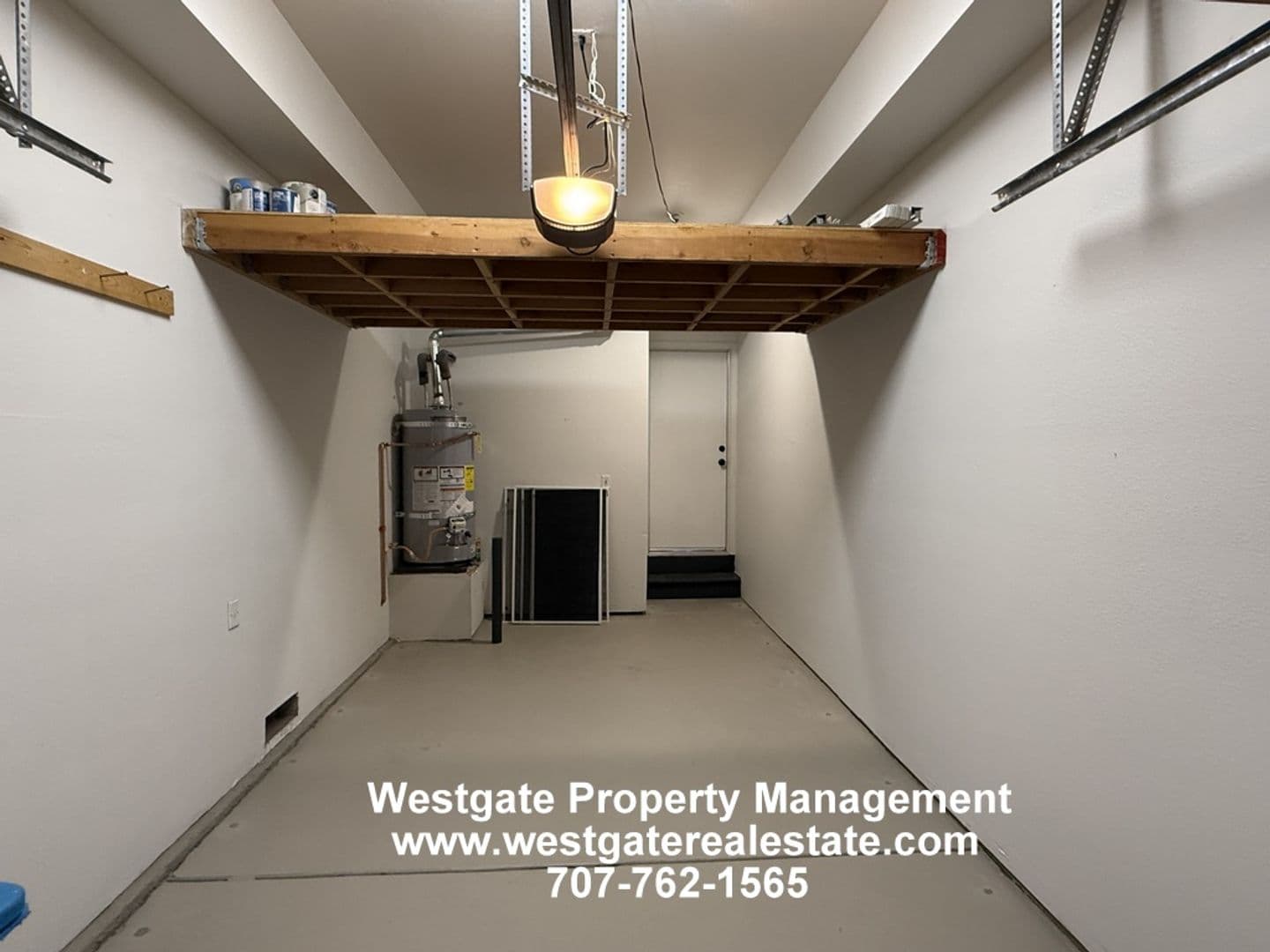 Petaluma House: 2083 Easton Drive