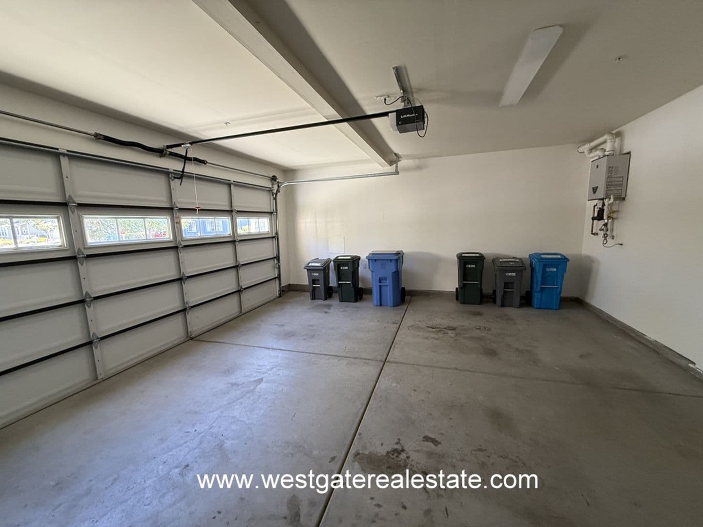 Petaluma House: 703 Wood Sorrel Drive