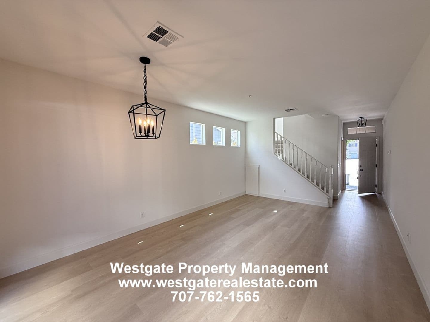 Petaluma House: 2083 Easton Drive