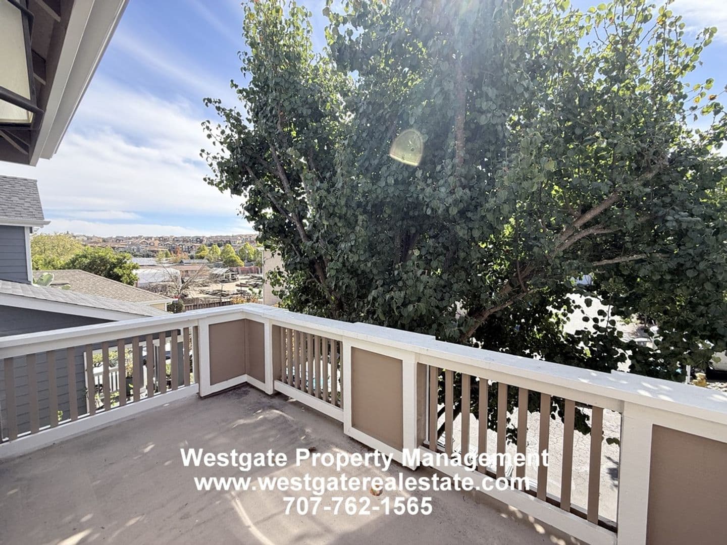 Petaluma House: 2083 Easton Drive