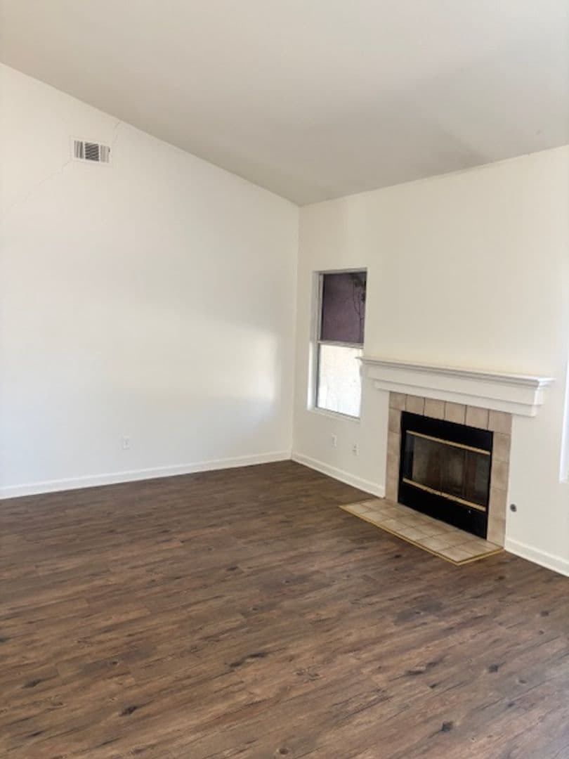 Los Banos House: 865 Place Rd