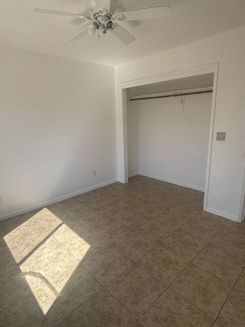 Dos Palos House: 2217 Marguerite St